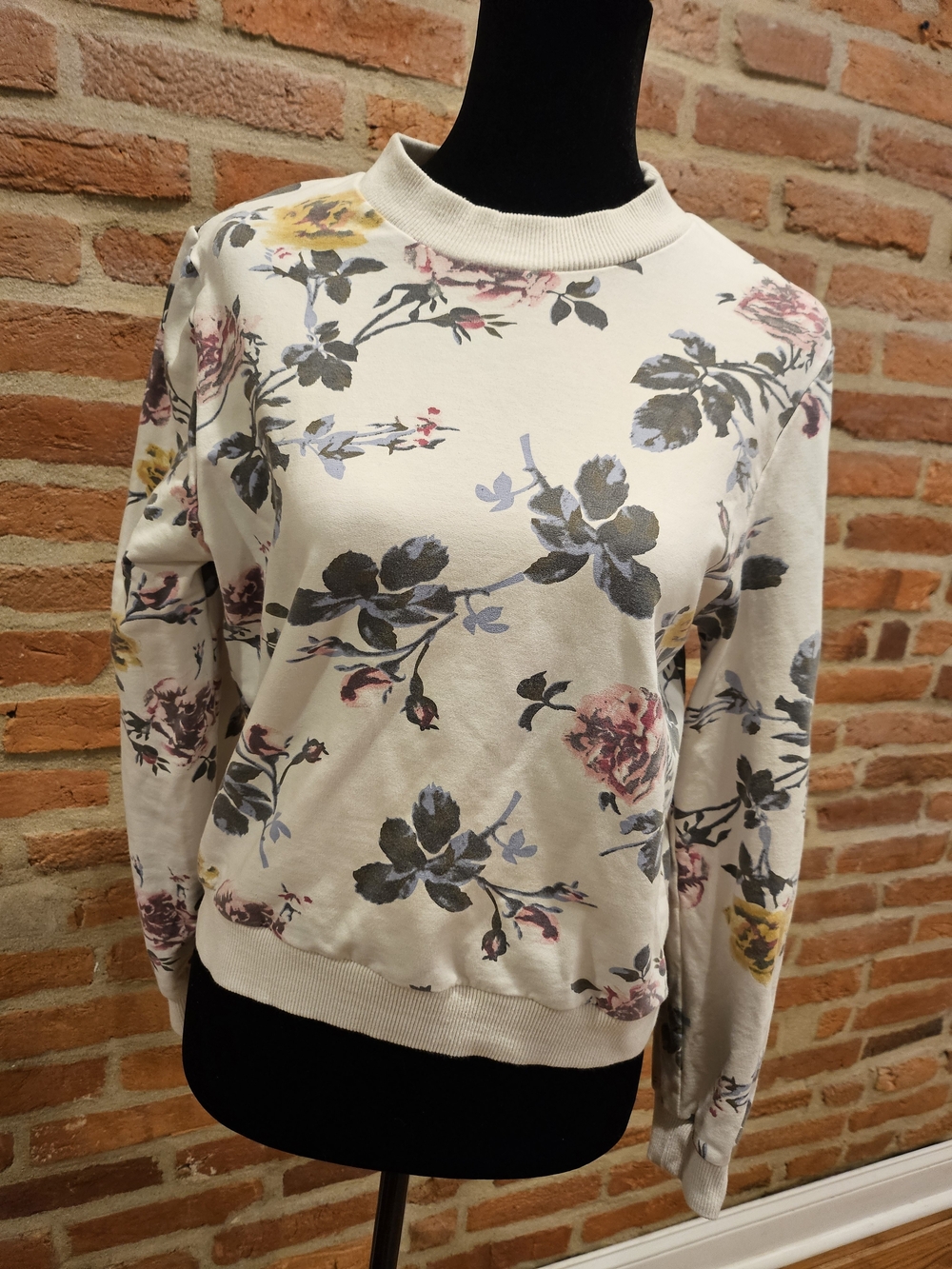 Sweet Rain Cream Sweatshirt with Pink, Yellow & Blue Floral Print
